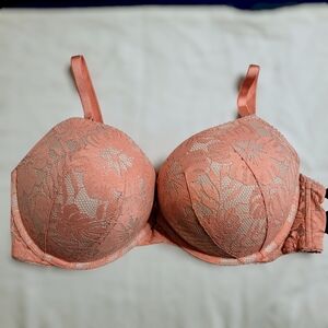 Victoria's Secret Bombshell Plunge 38D Lace Push-up Bra Pink